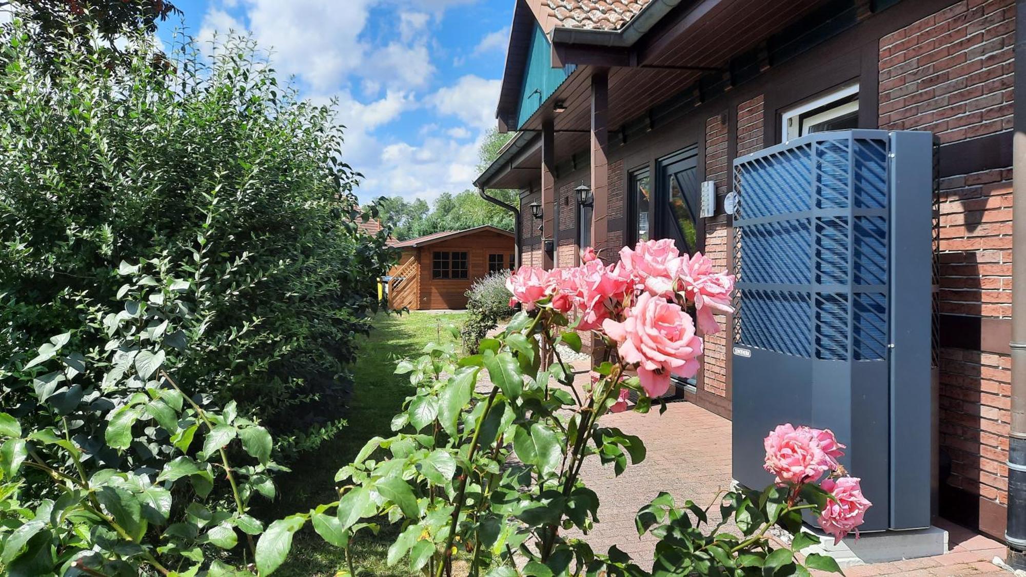 Ferienhaus Sasse Ferienwohnungen Mit Garten & Grill Molschow Экстерьер фото